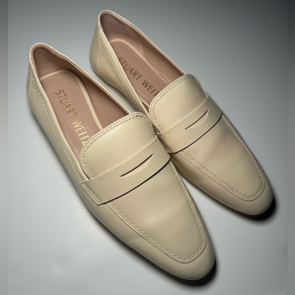 Stuart weitzman jet loafer size 38.5